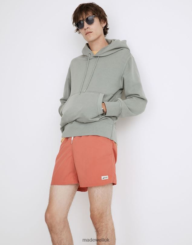 Madewell Men Bather Swim Trunks in Solid Clothing Cranberry 8P486386